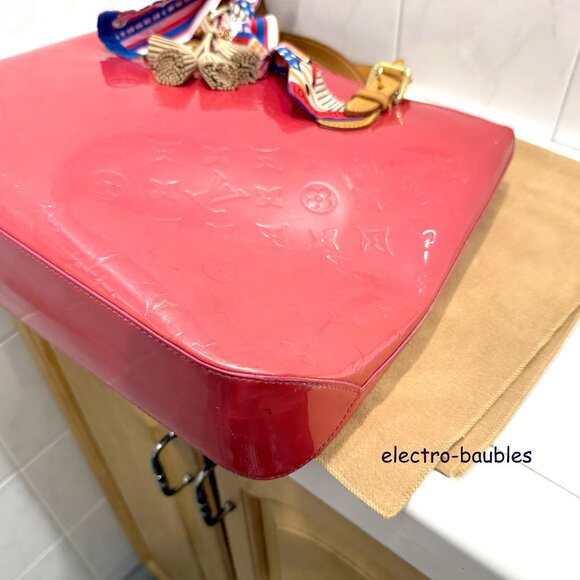 Authentic Louis Vuitton Monogram Vernis Brentwood Tote in Framboise - GUC - Picture 7 of 16